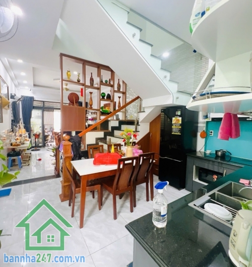 NHÀ GÓC 2 TẦNG BTCT – TÂN PHÚ –