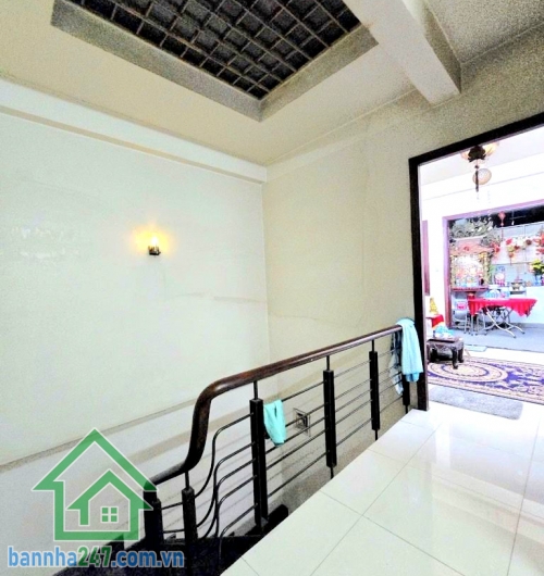 CHỈ 13,5 TỶ – MTKD ĐƯỜNG 15M – NGAY TÂN SƠN NHÌ – GIÁP TÂN BÌNH - DT 84m² (5x17)m – 4 TẦNG – 5PN LỚN – 5WC – SẴN CHỖ LẮP THANG MÁY - PHÙ HỢP VỪA Ở VỪA KINH DOANH