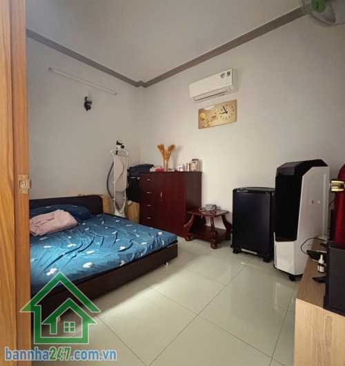 CHỈ NHỈNH 5 TỶ – NHÀ 3 TẦNG KIÊN CỐ – SÁT MẶT TIỀN LÊ VĂN QUỚI – GIÁP TÂN PHÚ – 40M² - 4PN – 3WC.