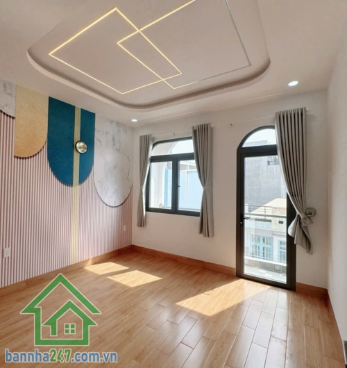 NHÀ ĐẸP 5 TẦNG – HẺM XE HƠI VIP – HƯƠNG LỘ 2 – NGAY 4 XÃ – NHỈNH 6 TỶ Diện tích: 4 x 13.5m – công nhận đủ, vuông vức. Kết cấu BTCT 5 tầng mới tinh.
