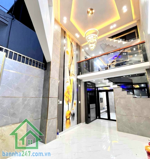 CHỈ 8,8 TỶ – SIÊU PHẨM 5 TẦNG MỚI 100% – LÔ GÓC THOÁNG – SỔ 2025 HOÀN CÔNG ĐỦ – HẺM XE HƠI 7M – NGANG GẦN 5M – KHU VIP TÂN QUÝ – SÁT AEON MALL TÂN PHÚ  – 60m² – ngang gần 5m – nở hậu đẹp • 5 tầng hoàn thiện full nội thất cao cấp, gồm: 1 trệt – 1 lửng – 3 