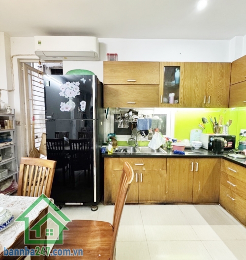 CHỈ 7,9 TỶ - HẺM 3.5M TRƯỚC NHÀ – NHÀ MỚI ĐẸP Ở NGAY – 63M² – 2 TẦNG ĐÚC KIÊN CỐ - 2 PN, 2WC,  Vị trí đẹp: Hẻm trước nhà 3.5m, sạch sẽ, thoáng, gần hẻm xe hơi.