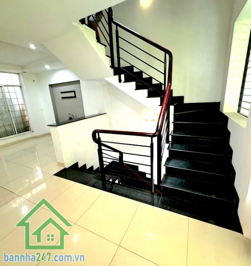 CHỈ 7 TỶ – TRẦN THỊ TRỌNG, TÂN BÌNH - GIÁ CHỈ ~100 TRIỆU/M² – XE HƠI NGỦ TRONG NHÀ - NHÀ 5 TẦNG BTCT – DT: (5.1X13)M - 5 PN – 3 WC Vị trí trung tâm Tân Bình 