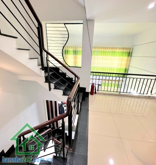 CHỈ 7 TỶ – TRẦN THỊ TRỌNG, TÂN BÌNH - GIÁ CHỈ ~100 TRIỆU/M² – XE HƠI NGỦ TRONG NHÀ - NHÀ 5 TẦNG BTCT – DT: (5.1X13)M - 5 PN – 3 WC Vị trí trung tâm Tân Bình 
