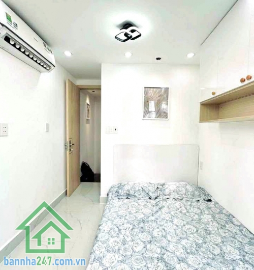 CHỈ 4 TỶ - SIÊU PHẨM MT MINI NHÀ ĐẸP PHÚ NHUẬN – 3 TẦNG FULL NỘI THẤT – XE HƠI TỚI NHÀ - 2PN Master – 3WC – PK & Bếp. Vị trí: Trung tâm Phú Nhuận, giáp Phan Đình Phùng – Nguyễn Văn Trỗi – Trường Sa, di chuyển siêu tiện Quận 1, 3, Tân Bình, Bình Thạnh.
