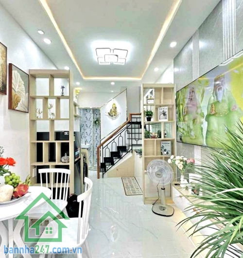 CHỈ 4 TỶ - SIÊU PHẨM MT MINI NHÀ ĐẸP PHÚ NHUẬN – 3 TẦNG FULL NỘI THẤT – XE HƠI TỚI NHÀ - 2PN Master – 3WC – PK & Bếp. Vị trí: Trung tâm Phú Nhuận, giáp Phan Đình Phùng – Nguyễn Văn Trỗi – Trường Sa, di chuyển siêu tiện Quận 1, 3, Tân Bình, Bình Thạnh.