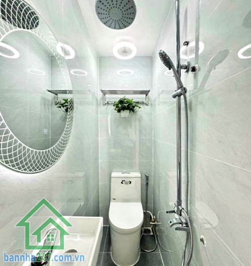 CHỈ 4 TỶ - SIÊU PHẨM MT MINI NHÀ ĐẸP PHÚ NHUẬN – 3 TẦNG FULL NỘI THẤT – XE HƠI TỚI NHÀ - 2PN Master – 3WC – PK & Bếp. Vị trí: Trung tâm Phú Nhuận, giáp Phan Đình Phùng – Nguyễn Văn Trỗi – Trường Sa, di chuyển siêu tiện Quận 1, 3, Tân Bình, Bình Thạnh.