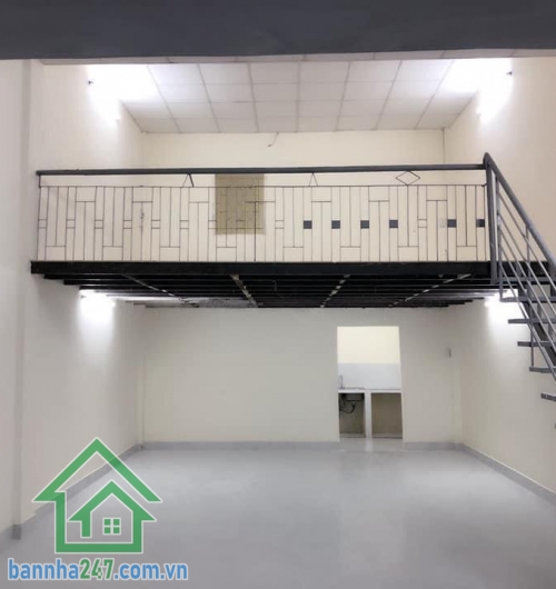 CHỈ 5,7 TỶ (BL) - NHÀ NGANG KHỦNG 5M – HẺM XE HƠI TỚI NHÀ – ĐANG CHO THUÊ 6,5TR/THÁNG.  Vị trí: Hẻm 4m, xe hơi tới tận cửa, khu dân trí cao, an ninh tốt. 