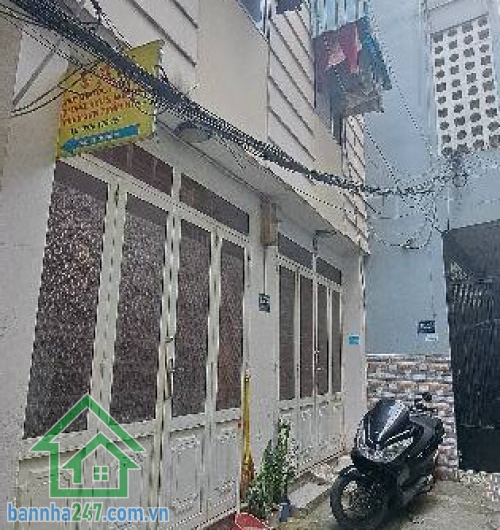 CHỈ 4,5 TỶ – NHÀ 3 TẦNG TRUNG TÂM TÂN BÌNH – 2 PHÚT ĐẾN SÂN BAY – DOANH THU 12 TRIỆU/THÁNG * Diện tích sử dụng: 100m². * Kết cấu: 1 trệt, 2 lầu, chia thành 2 căn.