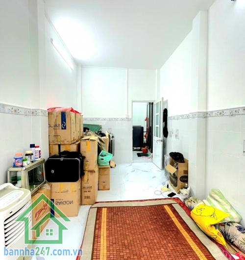 CHỈ 4,15 TỶ – TRUNG TÂM Q3 – HUỲNH TỊNH CỦA – SỔ NỞ HẬU - DTSD : 44M² - 2PN - 2WC Vị trí: Huỳnh Tịnh Của – Quận 3Khu trung tâm, tiện ích xung quanh đầy đủ