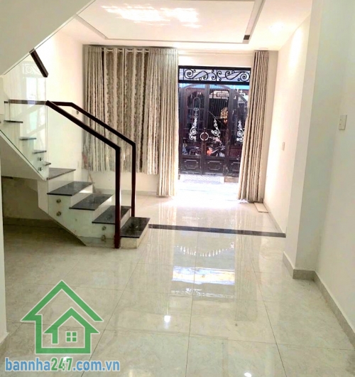 CHỈ 4,5 TỶ – GẦN MẶT TIỀN NGUYỄN QUÝ ANH – TÂN SƠN NHÌ – ĐANG CHO THUÊ 10TR/THÁNG • Diện tích: 33m² (4.1m x 8m) – ngang đẹp• Kết cấu: 1 trệt 1 lầu• Công năng