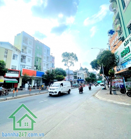 CHỈ 5,7 TỶ - NHÀ 2 MẶT HẺM - KHU VIP NGUYỄN THÁI SƠN - GẦN BV 175 - GIÁP BÌNH THẠNH - DT: (5 x 10)M - SHR - HOÀN CÔNG ĐỦ.