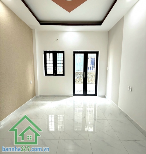 CHỈ 3,6 TỶ – HẺM 3M THÔNG – NGAY CHỢ GÒ VẤP – 3 TẦNG – DTSD 63M² - 2PN – 3WC * Diện tích: 21m² (DTSD: 63m²) * Kết cấu: 1 trệt 2 lầu, có ban công - 2PN – 3WC