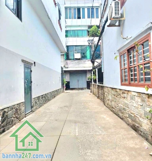 CHỈ 9,8 TỶ (TL) – HXH THÔNG - NGUYỄN CỬU ĐÀM – DT: 100M² (6.2 × 14)m - NỞ HẬU 7.2M - 3PN - 3WC Diện tích đẹp – phong thủy tốt – cực hiếm khu Tân Sơn Nhì! 