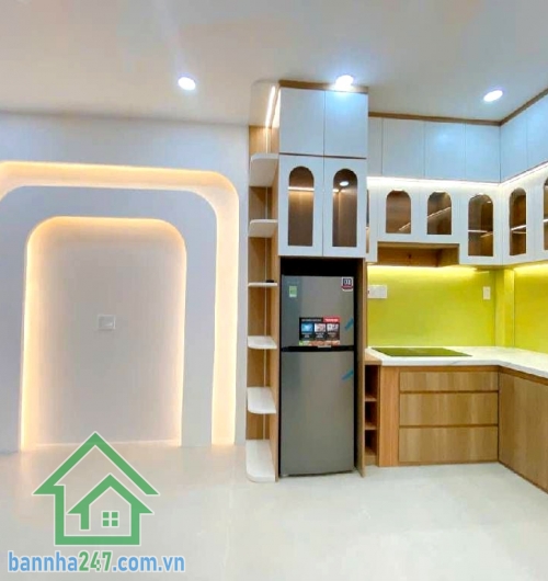CHỈ 3,57 TỶ TL – NHÀ MỚI ĐẸP – HẺM THÔNG QUANG TRUNG – NGUYỄN VĂN KHỐI – SỔ VUÔNG A4 - 2PN – 2WC * Kết cấu: 2 Tầng * Công năng: 2PN – 2WC * DTSD ~ 50m² – thiết kế tối ưu. Sổ vuông vức đẹp như A4 Hẻm thông khu Đường Quang Trung – Đường Nguyễn Văn Khối, di 