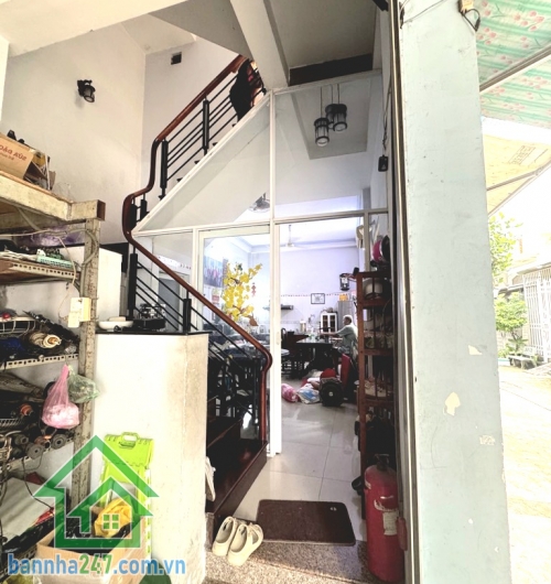 CHỈ 11 TỶ TL – MẶT TIỀN KINH DOANH ĐỈNH – LÔ GÓC SIÊU HIẾM – ĐƯỜNG 10M CÓ LỀ – 72M² – 3 TẦNG - 4PN – 3WC Vị trí cực đẹp – chỉ 5 phút tới AEON Tân Phú DT: 72M²