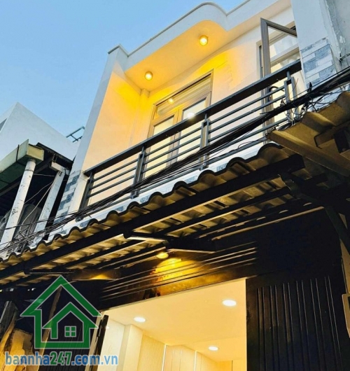 CHỈ 3,75 TỶ - NHÀ ĐẸP - QUANG TRUNG GÒ VẤP – H3G - 24M² – 2 TẦNG - 2PN 2WC * Diện tích: 24m² vuông vức * Kết cấu: 1 trệt 1 lầu * 2 PN– 2 WC
