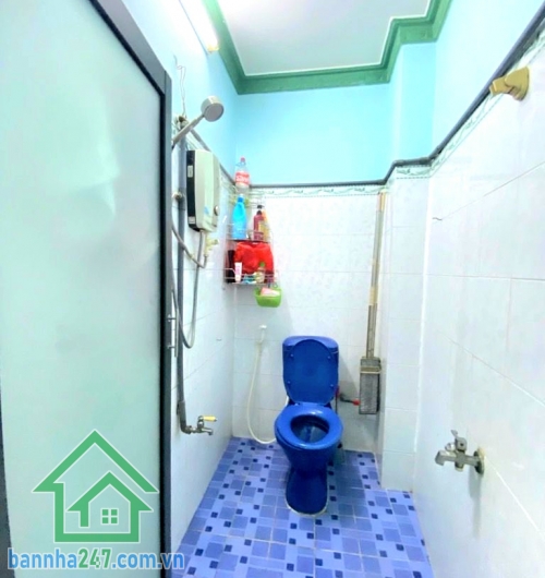 CHỈ 3,7 TỶ – HXH 4M – PHẠM VĂN CHIÊU – 40M² – 2 TẦNG – 2PN 2WC  Diện tích: 40m² vuông vức Kết cấu: 2 tầng – 2PN – 2WC Sân để xe rộng rãi Nhà đầy đủ công năng