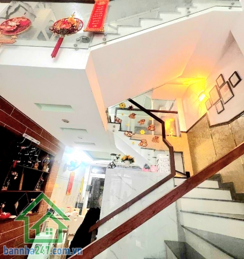 CHỈ 6,9 TỶ – GẦN MT HƯƠNG LỘ 2 – Ô TÔ VÀO NHÀ - HẺM 7M – 5 TẦNG BTCT – 5PN - 5WC