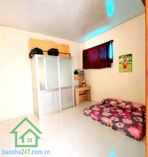CHỈ 5,4 TỶ – SIÊU PHẨM MTKD NGAY NGUYỄN SƠN – Ở + KINH DOANH ĐỈNH - 39M² - NỞ HẬU  Trung tâm Tân Phú – vài bước ra mặt tiền Nguyễn Sơn – khu buôn bán sầm uất