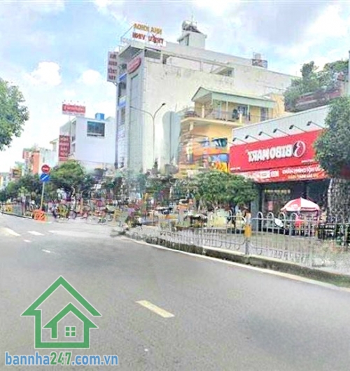 CHỈ 5,4 TỶ – SIÊU PHẨM MTKD NGAY NGUYỄN SƠN – Ở + KINH DOANH ĐỈNH - 39M² - NỞ HẬU  Trung tâm Tân Phú – vài bước ra mặt tiền Nguyễn Sơn – khu buôn bán sầm uất