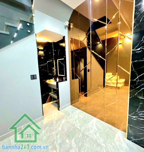 CHỈ 8,8 TỶ – NHÀ MỚI LẠC LONG QUÂN, P8 TÂN BÌNH – HẺM 8M - DT: 50M² (4,5 X11) 2PN - 2WC Hẻm 8m thông ra Thành Mỹ Vài bước chân ra Đông Hồ Gần chợ Tân Bình