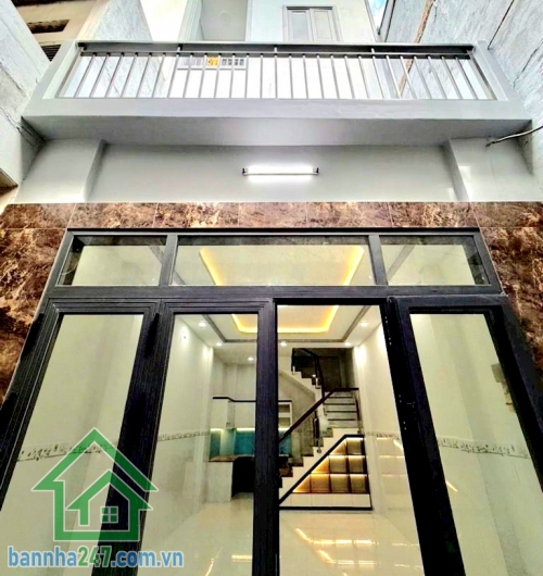 CHỈ 5,15 TỶ (TL) – GẦN MT KÊNH TÂN HÓA – NHÀ 4 TẦNG - DTSD: 82M² – 3PN KHÉP KÍN Thông tin căn nhà: • Diện tích: 33m² (4m x 8.5m) • Kết cấu: 1 trệt – 2 lầu – sân thượng - Mob 0933144037