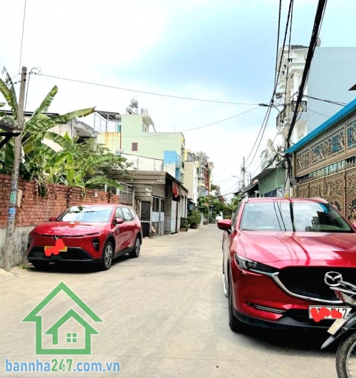 CHỈ 5,55 TỶ – TRƯƠNG THỊ HOA, Q12 – 80M² – HXH 8M – Ô TÔ NGỦ TRONG NHÀ - 3PN - 3WC Căn nhà diện tích lớn – hẻm rộng – khu an ninh, ở cực sướng! Diện tích: 80m² Mob 0933144037