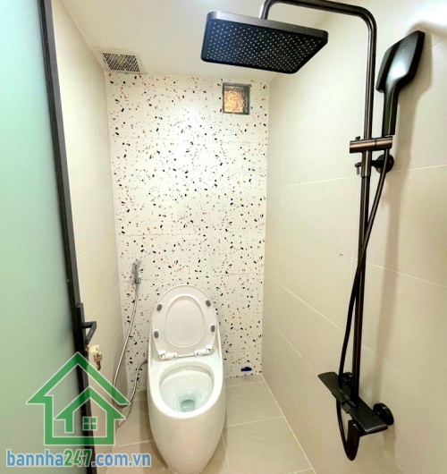 CHỈ 4,99 TỶ – TRUNG TÂM QUẬN 1 – NGUYỄN CƯ TRINH – 5 TẦNG FULL NỘI THẤT - 2PN – 3WC Căn nhà “hiếm có khó tìm” ngay lõi Quận 1 – vào ở ngay, full tiện nghi! 