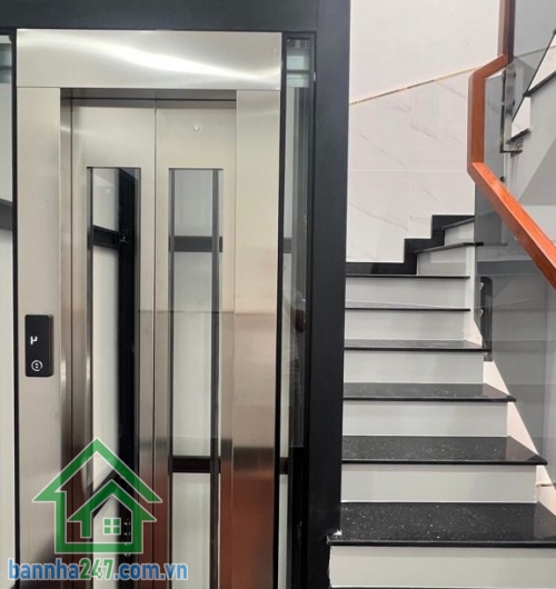 CHỈ 8,9 TỶ – SIÊU PHẨM 5 TẦNG CÓ THANG MÁY – GẦN TÔ HIỆU, ĐẦM SEN - HẺM 5M Ô TÔ NGỦ TRONG NHÀ – 66,4M² – 5PN 5WC Diện tích: 3.6/3.91 x 17.86m – 66,4m² Kết cấu: 1 trệt + 1 lửng + 3 lầu – đúc BTCT kiên cố. Công năng: 5PN – 5WC, 2 phòng khách, bếp, phòng thờ