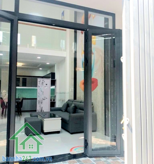 CHỈ 3,98 TỶ - NHÀ ĐẸP – LÊ VĂN KHƯƠNG – NGAY CHỢ THIẾC – DT: 51m² (4,2 x 13) 2 TẦNG - 3PN - 2WC SHR Phường Hiệp Thành – Quận 12 Chỉ vài bước chân ra chợ Thiếc