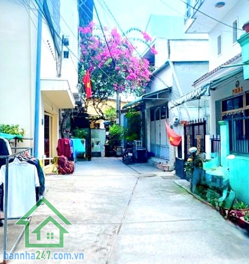 CHỈ 4,65 TỶ – HXH – GẦN CHỢ BÌNH TRỊ ĐÔNG – KHU TÊN LỬA - DT: 48M² (4 x 12)M - 2 TẦNG - 2PN - 2WC 