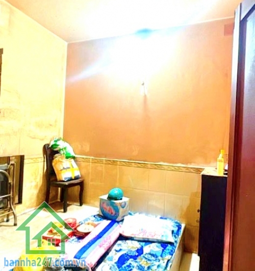 CHỈ 4,65 TỶ – HXH – GẦN CHỢ BÌNH TRỊ ĐÔNG – KHU TÊN LỬA - DT: 48M² (4 x 12)M - 2 TẦNG - 2PN - 2WC 