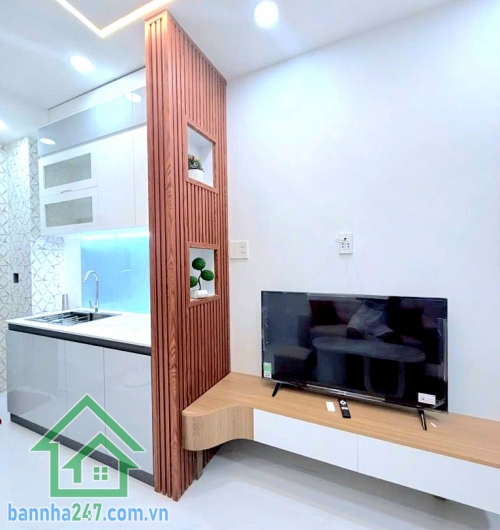 CHỈ 2,35 TỶ - NHÀ LŨY BÁN BÍCH – NHÀ MỚI 3 TẦNG – FULL NỘI THẤT - 2PN - 3WC Nhà mới đẹp, dọn vào ở ngay Vị trí: Lũy Bán Bích, Quận Tân Phú – giáp Quận 11, Quận 6 DTSD: 52m² – 3 tầng kiên cố. Kết cấu: 1 trệt 2 lầu - 2PN rộng rãi – 3WC riêng biệt