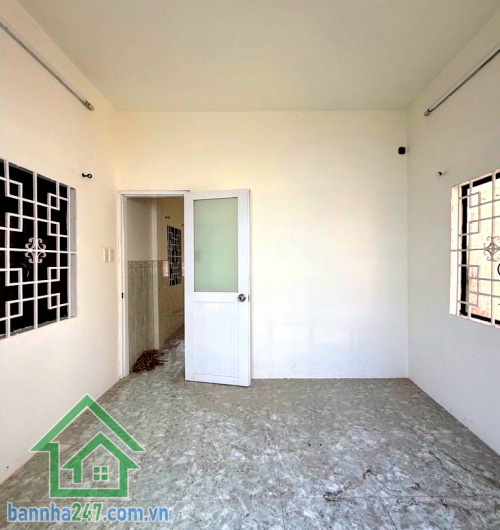 CHỈ 4,35 TỶ – TRUNG TÂM Q.10 – 4 TẦNG – 3PN 4WC – NỞ HẬU Căn nhà hiếm khu lõi Quận 10 – vị trí vàng – giá cực tốt! Diện tích: 21m² (3.2 × 7m) – nở hậu nhẹ  Mob 0933144037