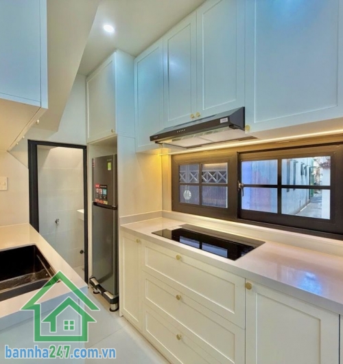 CHỈ 5,15 TỶ – PHẠM VĂN ĐỒNG, BÌNH THẠNH – LÔ GÓC 2 MẶT THOÁNG – 4 TẦNG - 3PN master – 4WC – PK – bếp Căn nhà “siêu phẩm” hiếm – 2 mặt tiền hẻm – full nội thất Mob 0933144037