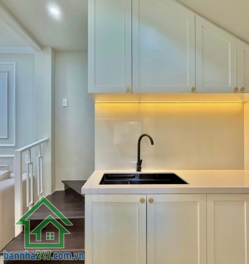 CHỈ 5,15 TỶ – PHẠM VĂN ĐỒNG, BÌNH THẠNH – LÔ GÓC 2 MẶT THOÁNG – 4 TẦNG - 3PN master – 4WC – PK – bếp Căn nhà “siêu phẩm” hiếm – 2 mặt tiền hẻm – full nội thất Mob 0933144037