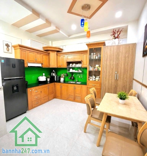 CHỈ 6,25 TỶ - BÌNH TRỊ ĐÔNG - NHÀ ĐẸP - HẺM THÔNG - DT: (4,1 x 14) NỞ HẬU 4,6M - 4 TẦNG KIÊN CỐ - 4 PN, 3 WC 