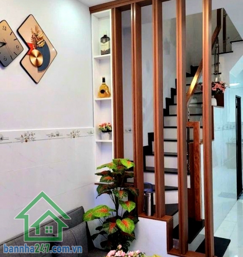 CHỈ 3,9 TỶ – TRUNG TÂM QUẬN 3 – GẦN CMT8 – NHÀ ĐẸP Ở NGAY - 2PN – 2WC Căn nhà “mơ ước” giữa trung tâm – giá hiếm – cực kỳ đáng xuống tiền! Diện tích: 34m² Mob 0933 144 037
