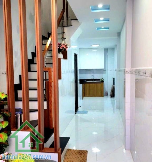 CHỈ 3,9 TỶ – TRUNG TÂM QUẬN 3 – GẦN CMT8 – NHÀ ĐẸP Ở NGAY - 2PN – 2WC Căn nhà “mơ ước” giữa trung tâm – giá hiếm – cực kỳ đáng xuống tiền! Diện tích: 34m² Mob 0933 144 037