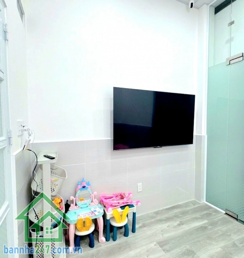 CHỈ 9,9 TỶ - HIẾM – SIÊU PHẨM THOẠI NGỌC HẦU – TÂN PHÚ - KINH DOANH – VĂN PHÒNG CÔNG TY ĐỈNH – DT LỚN 115M²  Diện tích: 4 x 28,5m – 115m² – nở hậu nhẹ, sổ đẹp
