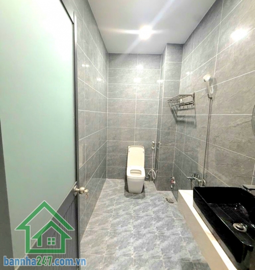 CHỈ 7,6 TỶ – BỜ BAO TÂN THẮNG – NGAY AEON TÂN PHÚ – ĐƯỜNG 12M (VỈA HÈ 3M) – DT: 60M² (4 X 15)M - 3 TẦNG BTCT  Bờ Bao Tân Thắng – Tân Phú- khu vực sầm uất, cực kỳ phù hợp vừa ở vừa kinh doanh - Diện tích: 60m² (4m x 15m) – sổ vuông A4  