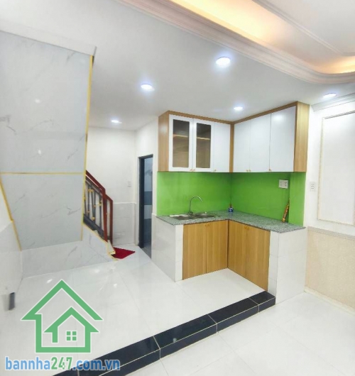 CHỈ 3,2 TỶ – HIẾM CÓ KHÓ TÌM - NHÀ 2 LẦU MỚI XÂY – DTSD 50m² – 2PN – 2WC – VÀO Ở NGAY - HẺM Ô TÔ VÀO ĐƯỢC – SÁT TÂN PHÚ – NGAY CUỐI NGUYỄN SƠN Kết cấu: • 1 trệt 1 lầu mới xây • 2 PN – 2 WC
