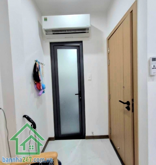 CHỈ 4,8 TỶ – SIÊU PHẨM QUẬN 10 - 3 TẦNG BTCT – 60M² – MỚI 100% – FULL NỘI THẤT SÁT MẶT TIỀN – PHONG CÁCH HIỆN ĐẠI – HẺM THÔNG 4M Kết cấu: • 1 trệt 2 lầu mới.