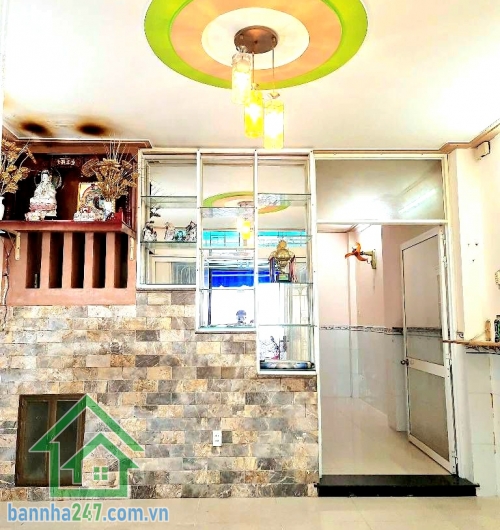 CHỈ 5,5 TỶ – TÂN PHÚ – HXH THÔNG - DT: 39M² - 2 TẦNG – 2PN – ĐANG CHO THUÊ 8TR/THÁNG - 2PN - 2WC Khu Hòa Bình – Tô Hiệu – Tân Phú Khu dân cư ổn định, tiện di chuyển các trục đường lớn - Diện tích: 4,2m x 9m – sổ vuông vức 