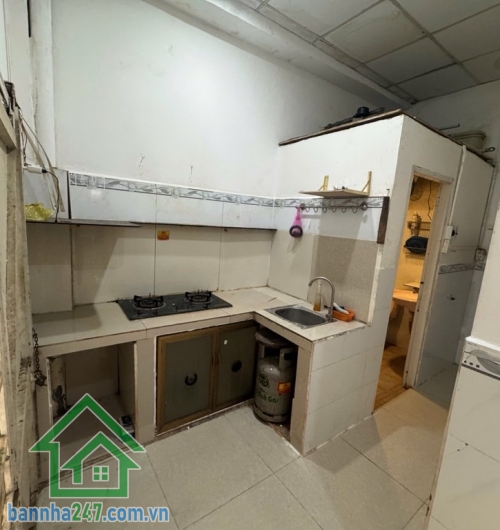 SIÊU PHẨM LÔ GÓC - chợ Lê Đình Cẩn - Khu Tên Lửa – 51m² – GIÁ CHỈ 3.4 TỶ  DT: 4 x 13m (sổ vuông vức, lô góc 2 mặt thoáng)  Hiện trạng: Nhà cấp 4, 1PN, bếp, Nhà cấp 4, 1PN, bếp, 1 WC – tiện xây mới hoặc sửa chữa theo nhu cầu. 