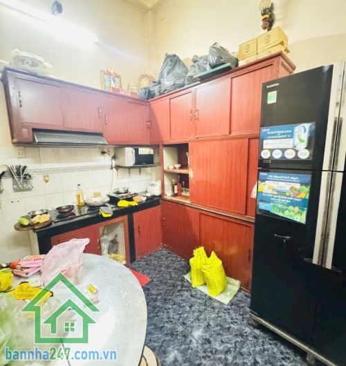 GIÁ 12,5 TỶ TL – NHÀ 3 TẦNG THẠCH LAM – Ô TÔ NGỦ TRONG NHÀ – 77M² – 5PN – CHÍNH CHỦ 1 ĐỜI 