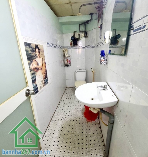 CHỈ 5.2 TỶ – NHÀ ĐẸP PHAN ANH – 46M² – HẺM XE TẢI 6M – GIÁ TỐT NHẤT KHU VỰC Nhà 1 trệt 1 lầu, 3PN – 2WC – phòng khách – bếp rộng rãi. Diện tích: 3.6 x 13m (46m²), vuông vức đẹp, hiếm có căn thứ 2.