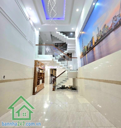NHỈNH 7 TỶ – NHÀ 5 TẦNG BTCT – HẺM XE HƠI – BÌNH TRỊ ĐÔNG, BÌNH TÂN - 4PN – 5WC DT: 5 tầng (1 trệt, lửng, 2 lầu, sân thượng trước sau). 4PN – 5WC, tầng trệt có phòng ngủ. 