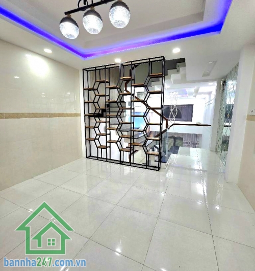 NHỈNH 7 TỶ – NHÀ 5 TẦNG BTCT – HẺM XE HƠI – BÌNH TRỊ ĐÔNG, BÌNH TÂN - 4PN – 5WC DT: 5 tầng (1 trệt, lửng, 2 lầu, sân thượng trước sau). 4PN – 5WC, tầng trệt có phòng ngủ. 